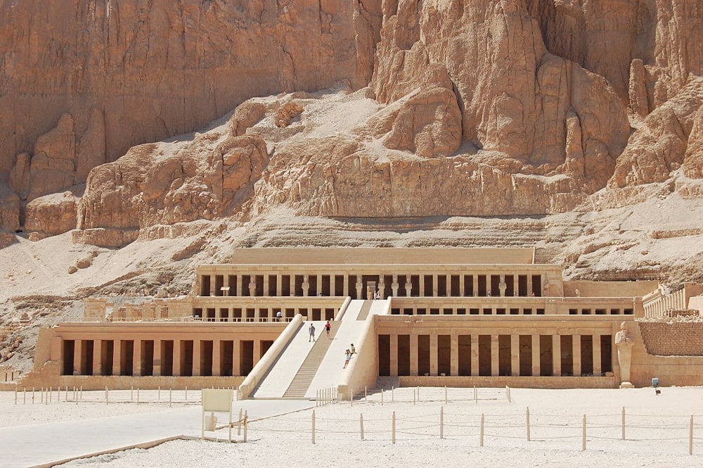 Hram-Hatshepsut-v-Deyr-e`l-Bahri